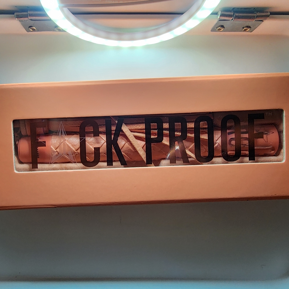 Jeffree Star Brown Mascara